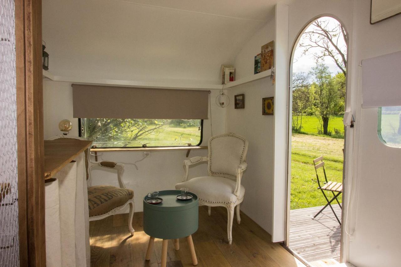 Ma Caravane Dans Les Collines Villeneuve-la-Comptal Exterior foto